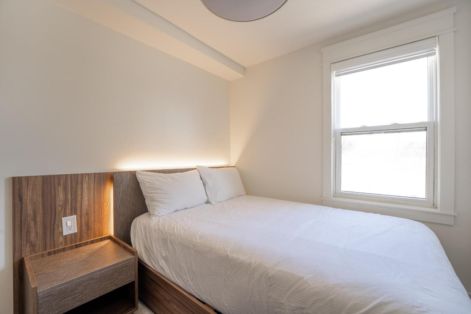 The Long Beach Resort - Beachfront Cottages & Townhouse Suites Wainfleet ภายนอก รูปภาพ