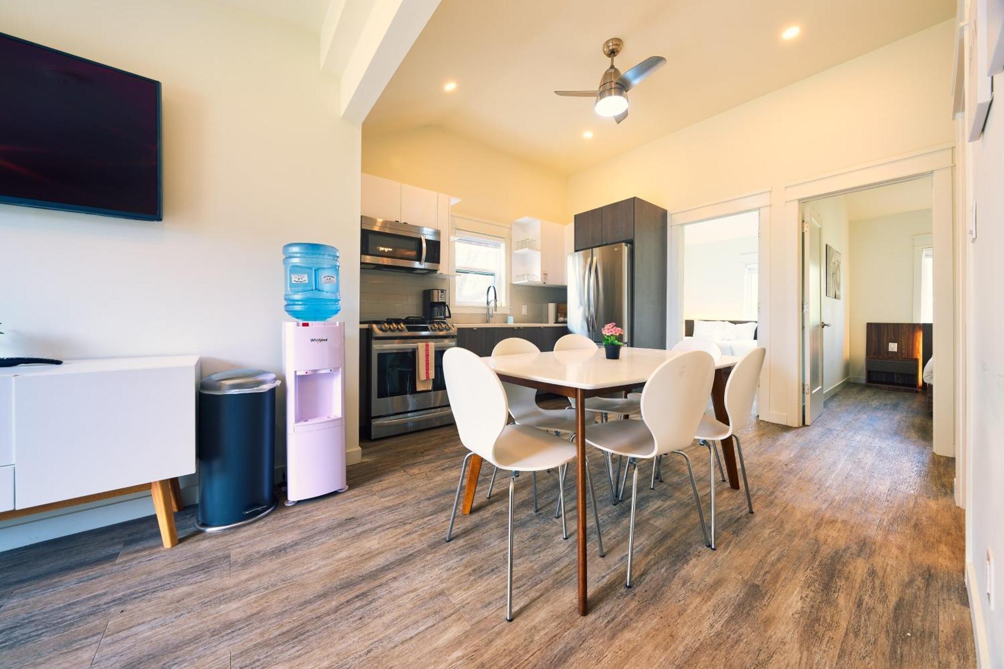 The Long Beach Resort - Beachfront Cottages & Townhouse Suites Wainfleet ภายนอก รูปภาพ