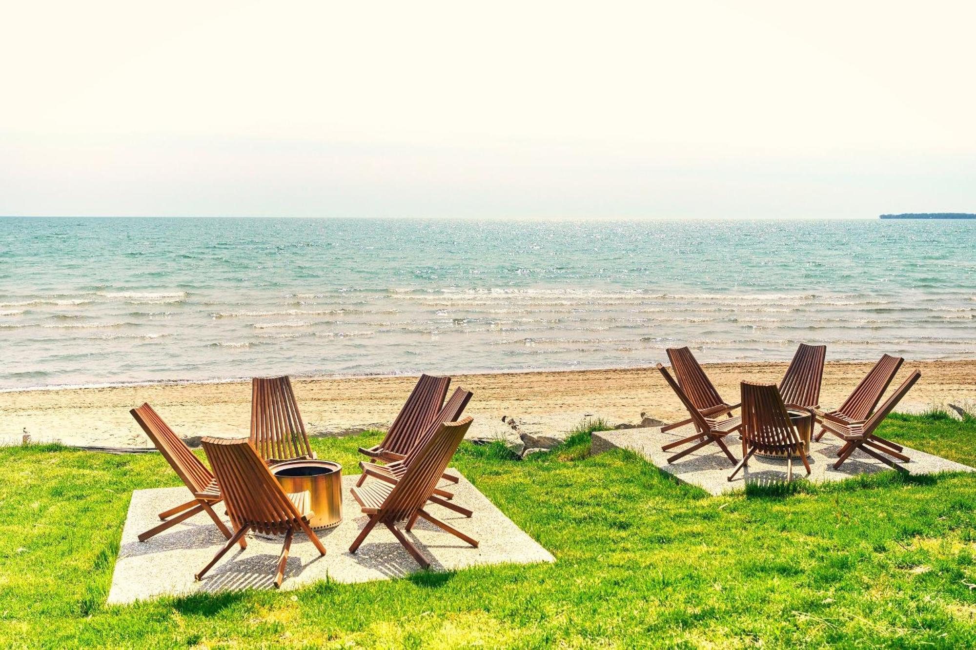 The Long Beach Resort - Beachfront Cottages & Townhouse Suites Wainfleet ภายนอก รูปภาพ