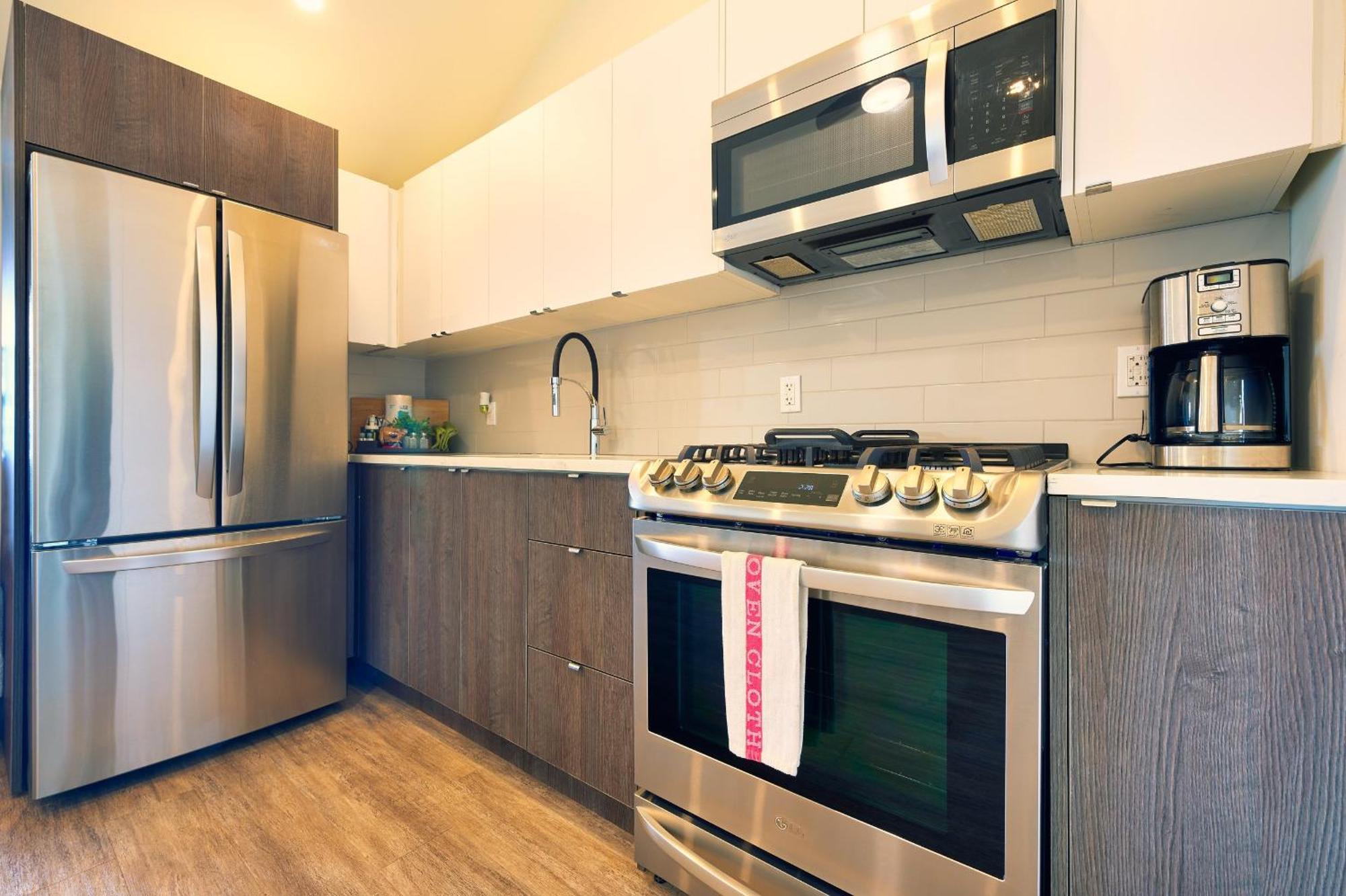 The Long Beach Resort - Beachfront Cottages & Townhouse Suites Wainfleet ภายนอก รูปภาพ