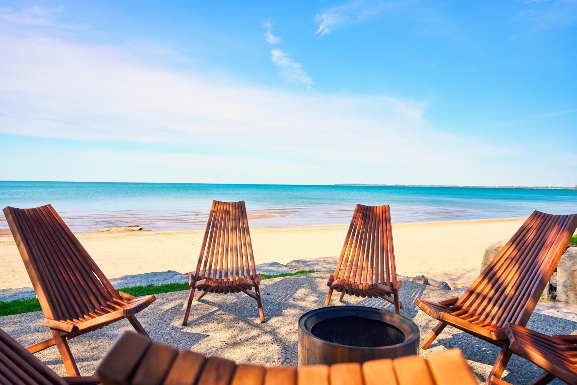 The Long Beach Resort - Beachfront Cottages & Townhouse Suites Wainfleet ภายนอก รูปภาพ