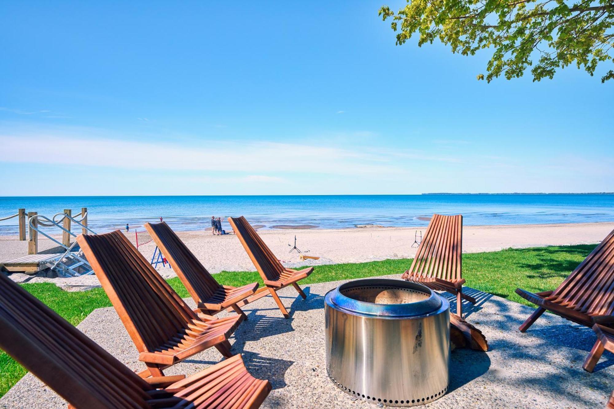 The Long Beach Resort - Beachfront Cottages & Townhouse Suites Wainfleet ภายนอก รูปภาพ
