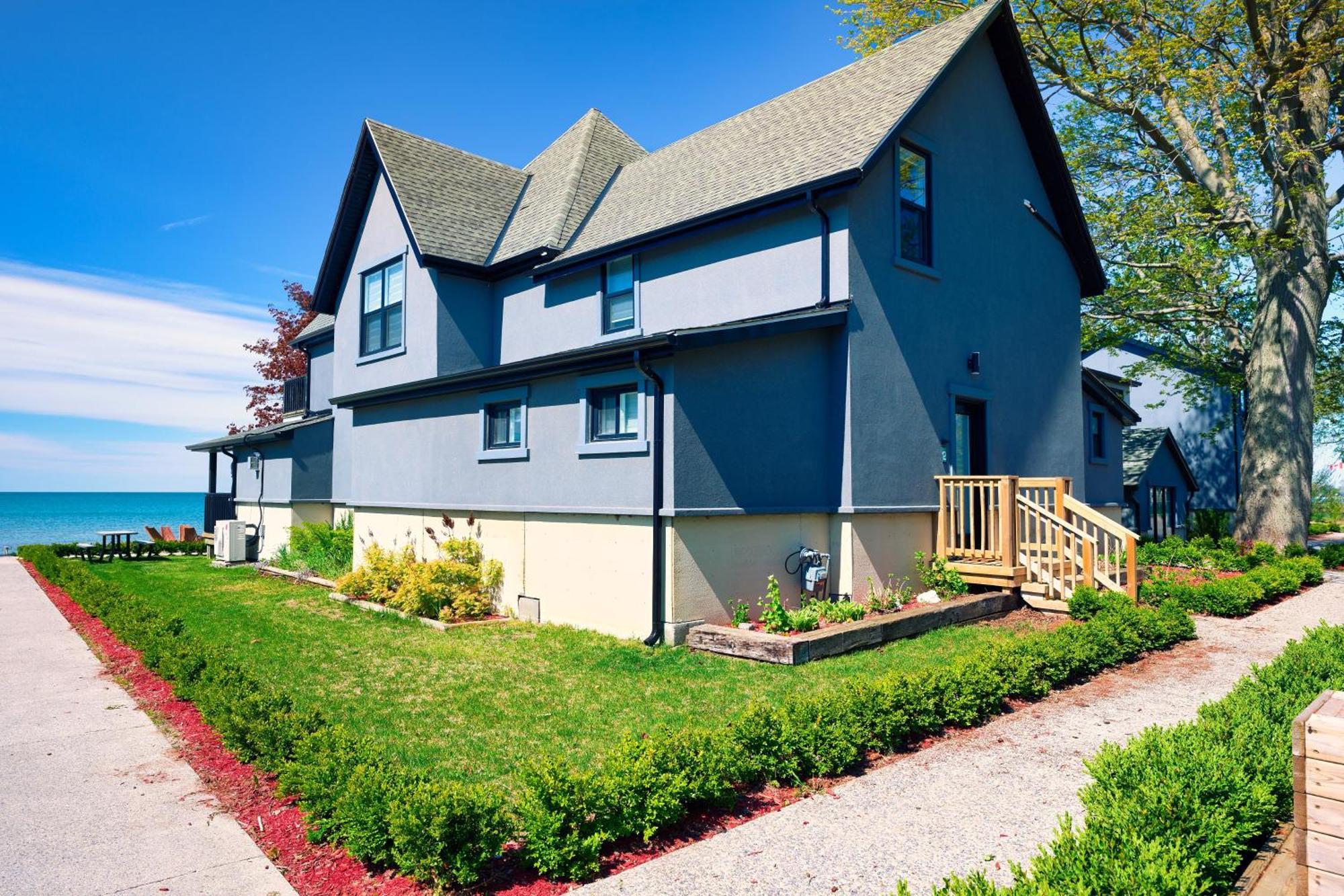 The Long Beach Resort - Beachfront Cottages & Townhouse Suites Wainfleet ภายนอก รูปภาพ