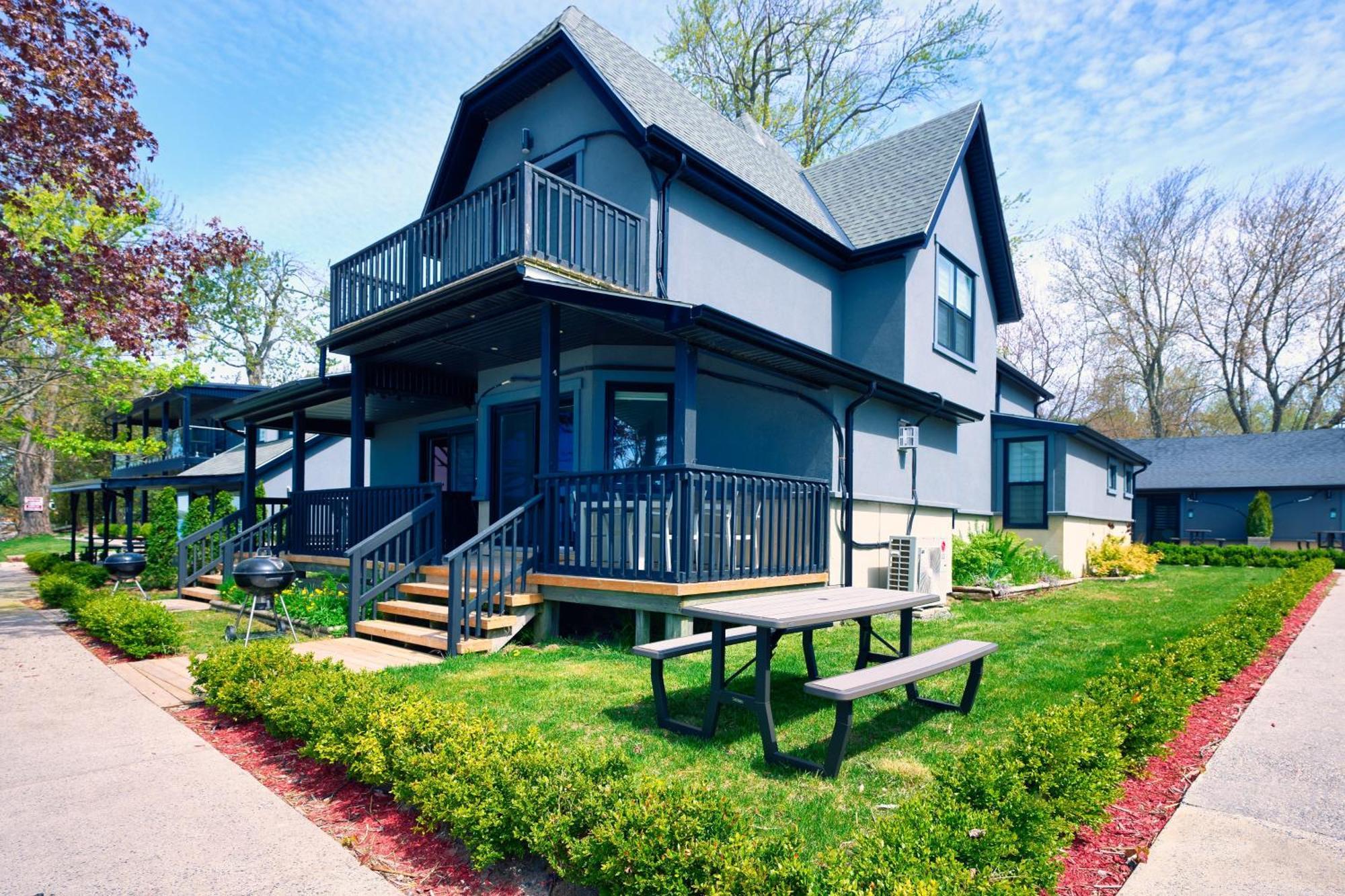 The Long Beach Resort - Beachfront Cottages & Townhouse Suites Wainfleet ภายนอก รูปภาพ