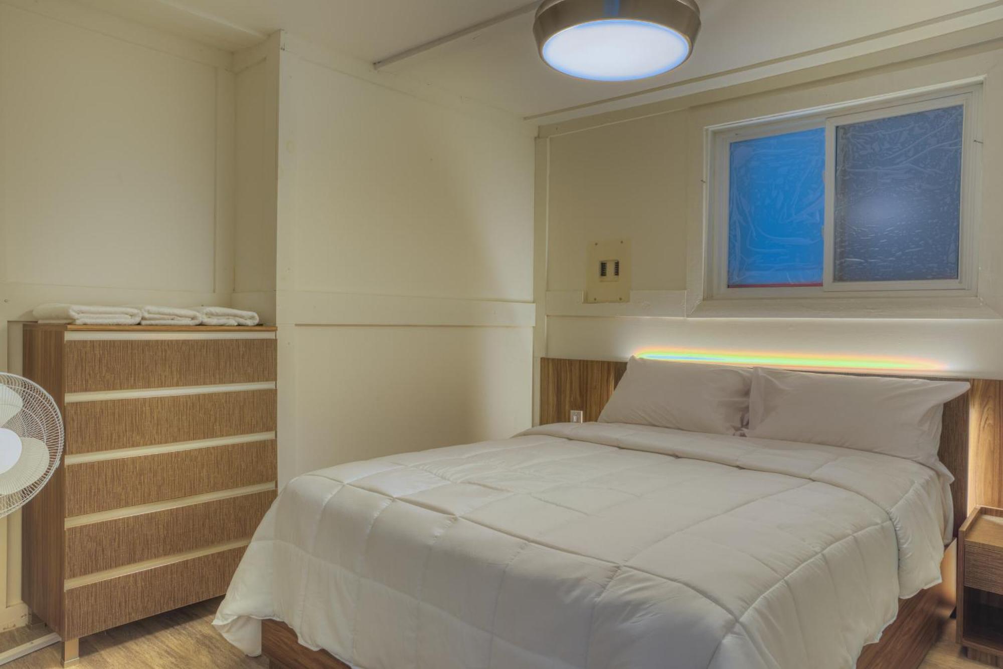The Long Beach Resort - Beachfront Cottages & Townhouse Suites Wainfleet ภายนอก รูปภาพ